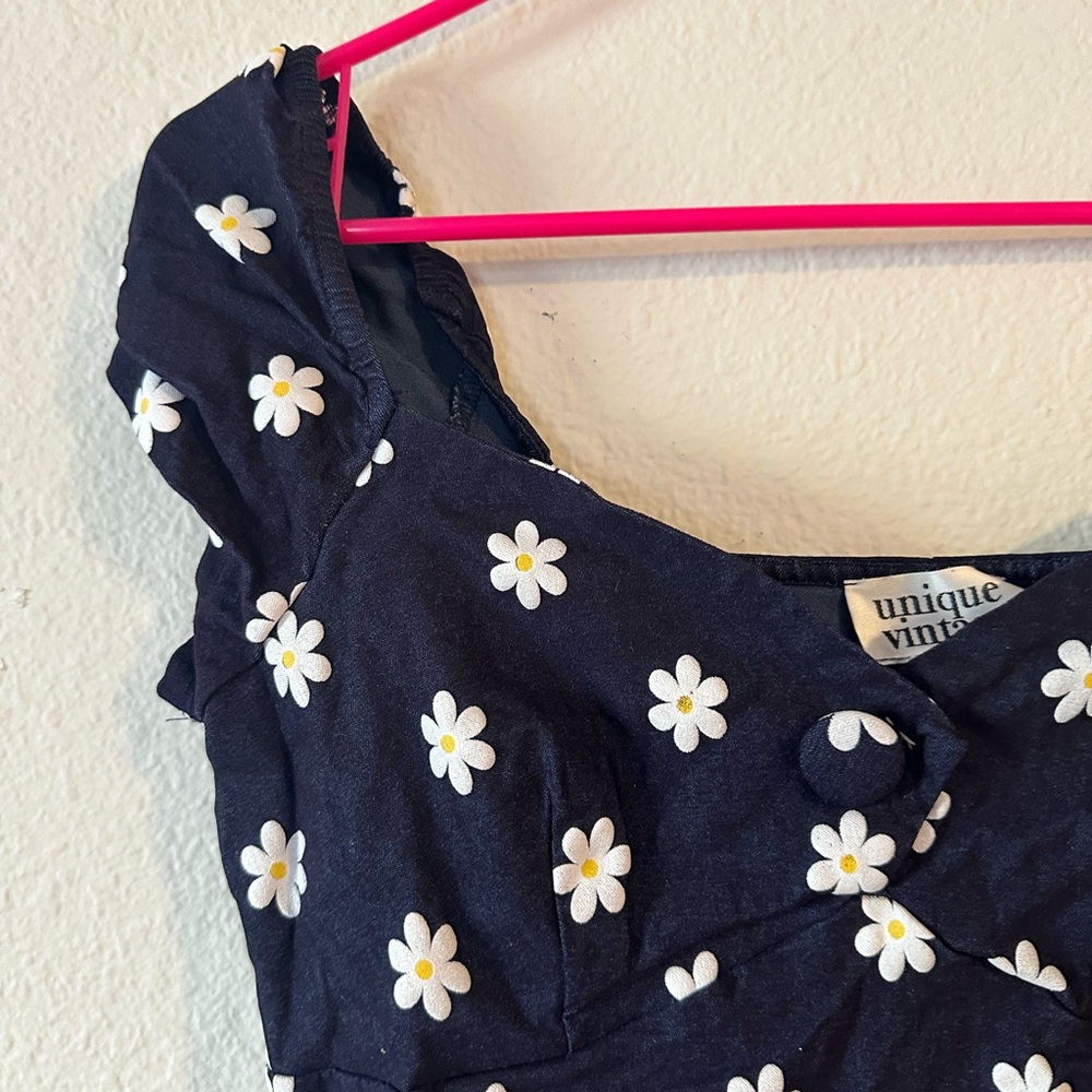 Unique Vintage L Daisy Navy Sweetheart Top Comfy EUC